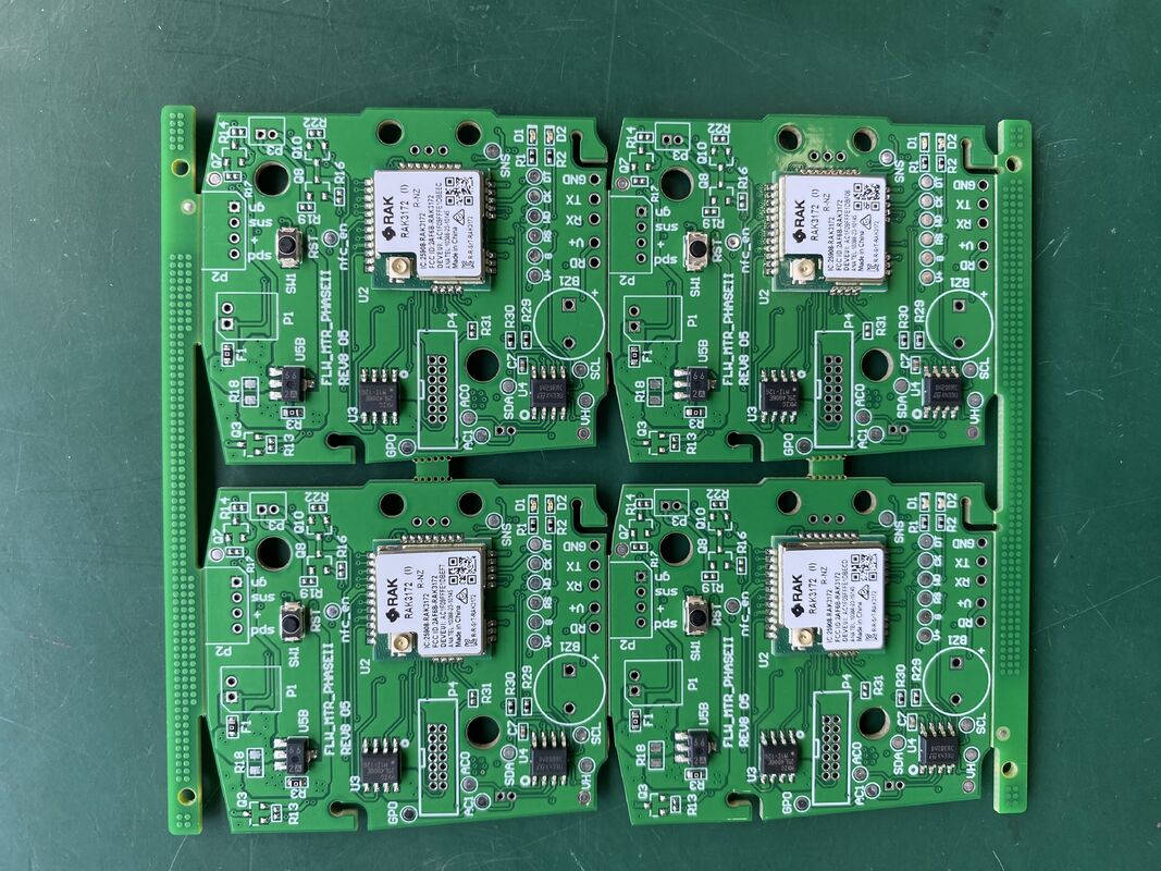 Impedantiecontrole Dik Koperen Pcb Met ROHS-conformiteit die Elektrische Eigenschappen en Verbeterde Thermische Geleidbaarheid biedt
