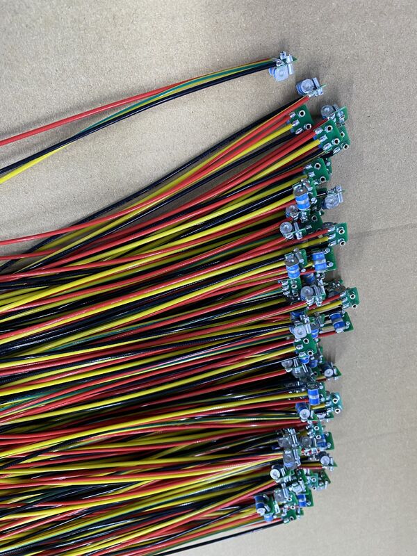 Communicatie Pcb High Tg180 Heavy Current Customized Size Pcb Ontworpen voor het beheer en de distributie van elektriciteit