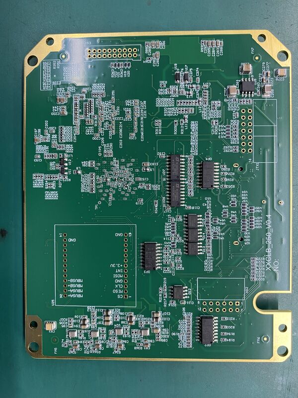 Aangepaste elektronische productiedienst EMS PCBA Universele compatibiliteit 1 tot 32 lagen 1200 mm 400 mm