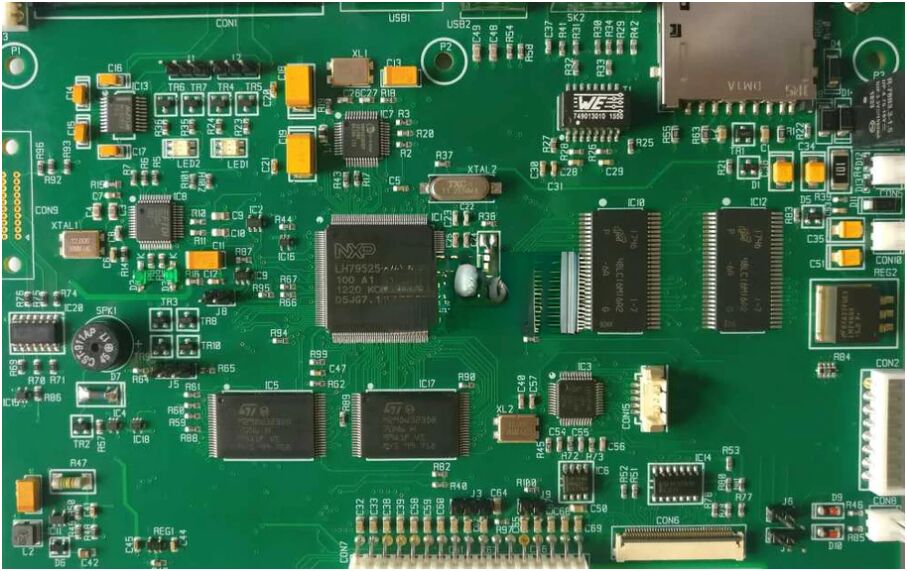 6 laag one-stop PCB-PCBA-test Fabriek in China en Cambodja PCB-assemblage service meer dan 10 jaar