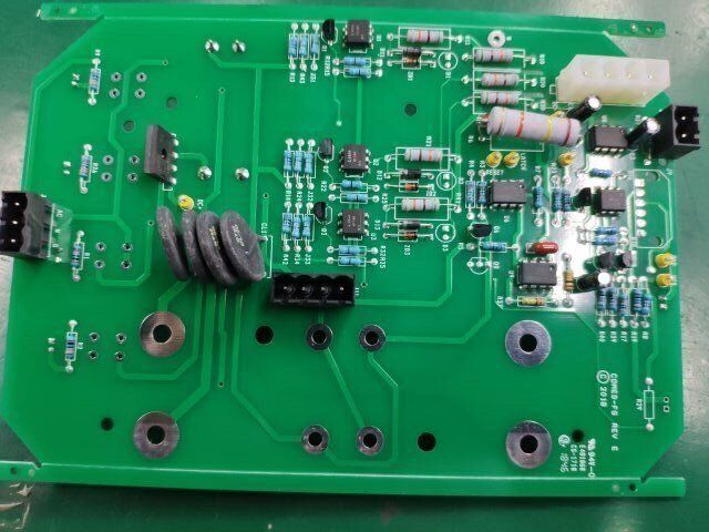 1-32 Lagen EMS PCBA met een aanbod van 1200x400mm printplaatassemblage en uitgebreide elektronische circuitintegratiediensten