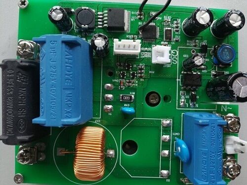 High-speed SMT PCB-assemblage ter ondersteuning van massaproductie met snelle doorlooptijd